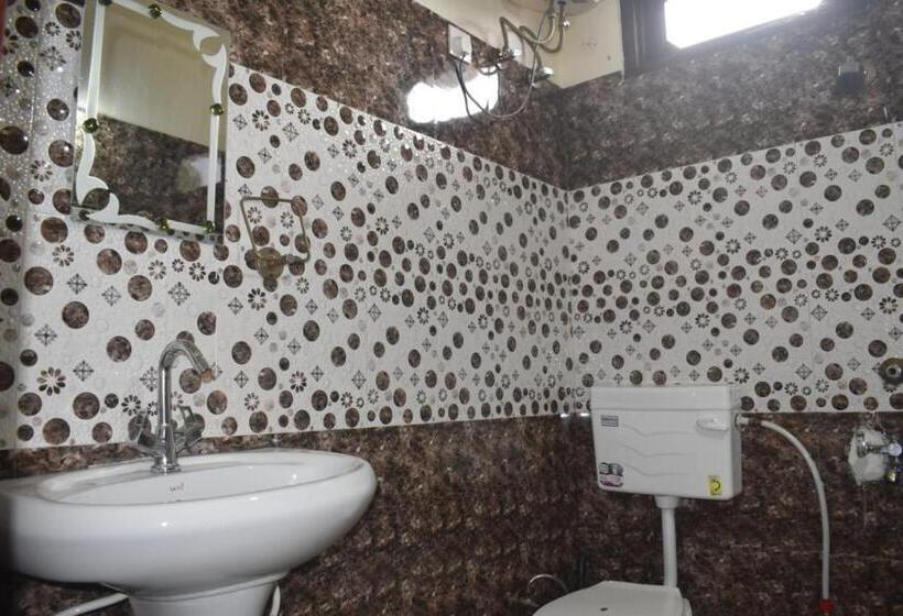 فندق Hills View Home Stay