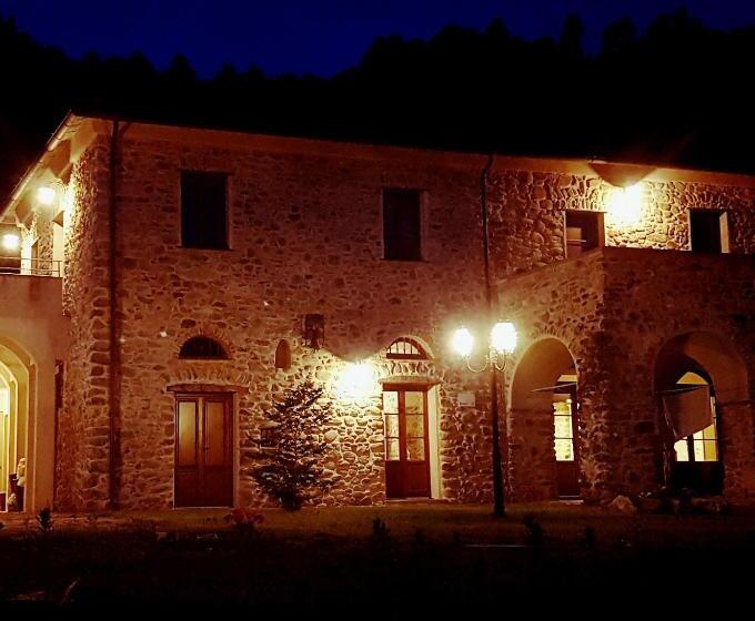 فندق La Peschiera Sul Vara B&b