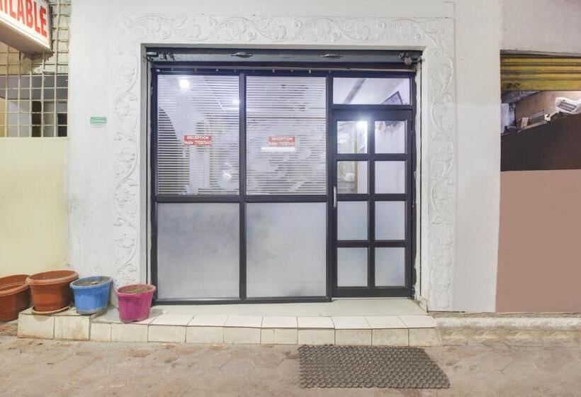 Отель Spot On New Balaji Residency