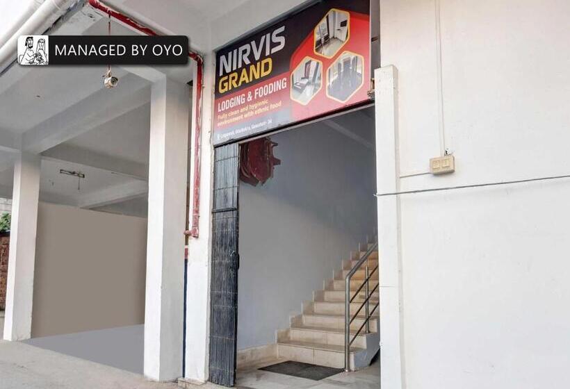 هتل Oyo Odalbakra Near Aca Stadium