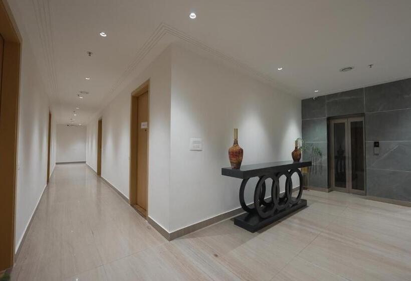 ホテル Xenious Micro, Amritsar