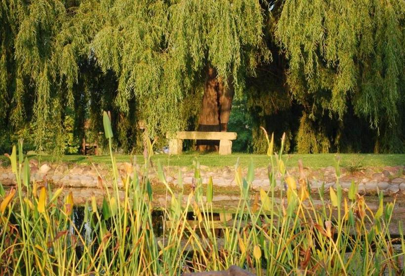 Пансион La La Nathi Country Guesthouse