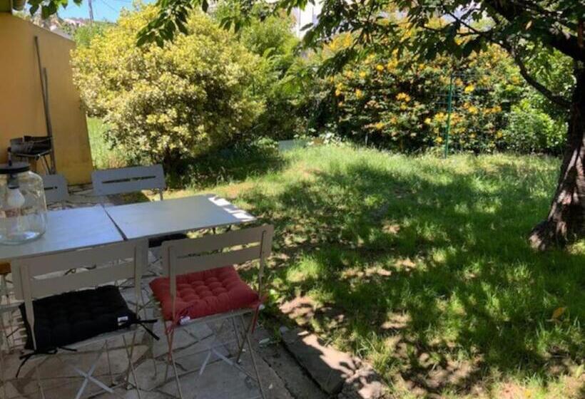 بنسيون Maisonnette 2/4 Pers Jardin Calme Parking Gratuit