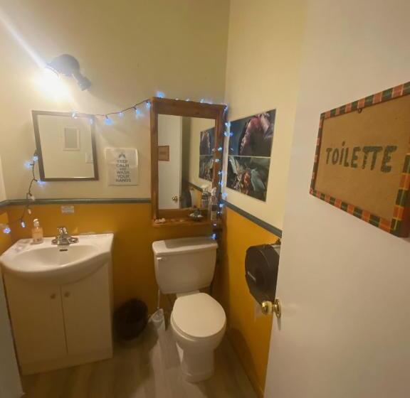 فندق صغير Auberge Internationale Le Tangon