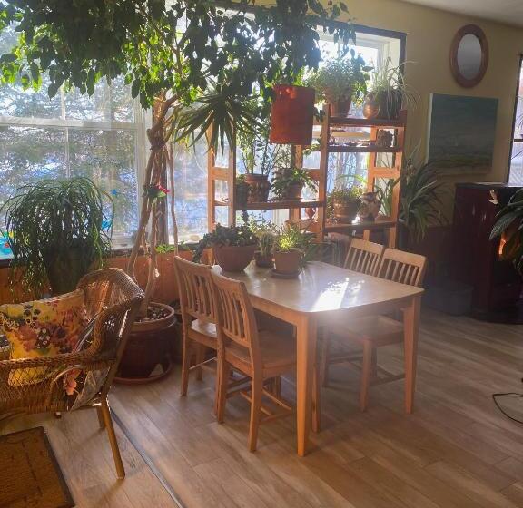 فندق صغير Auberge Internationale Le Tangon