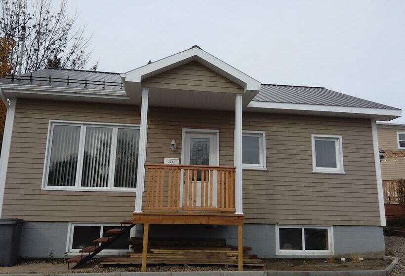 הוסטל Auberge Jeunesse à Loulou