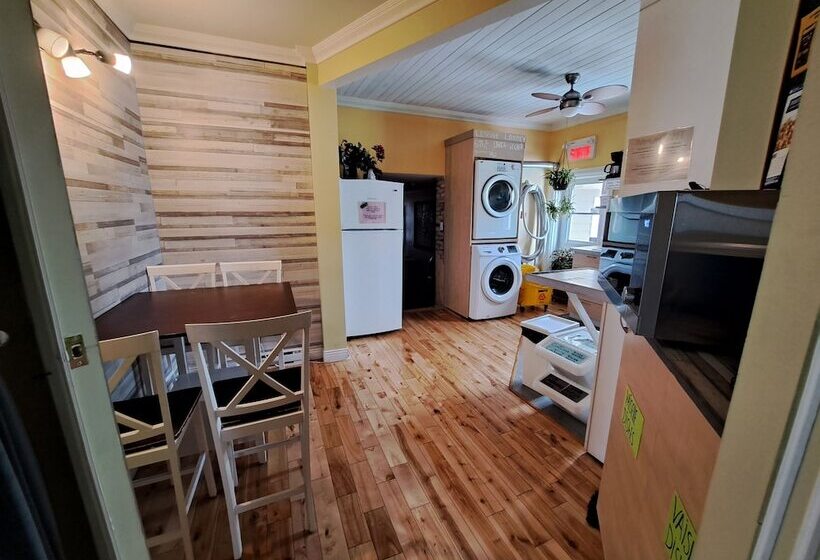 הוסטל Auberge Jeunesse à Loulou