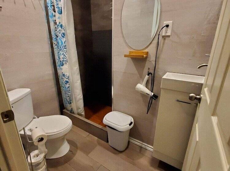 הוסטל Auberge Jeunesse à Loulou