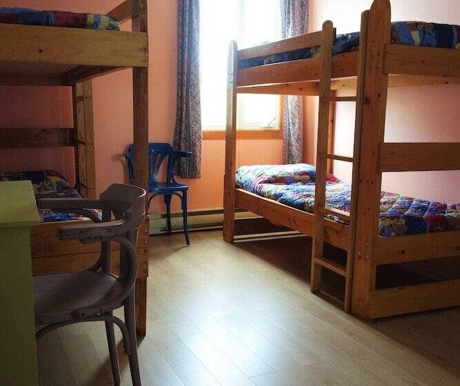 Auberge Internationale Forillon   Hostel