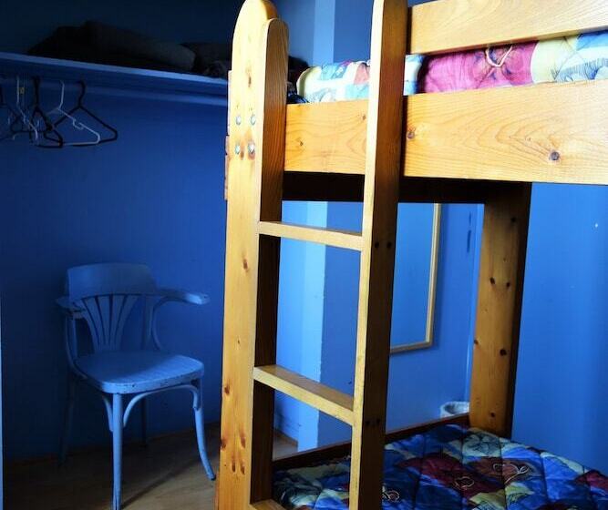 Auberge Internationale Forillon   Hostel