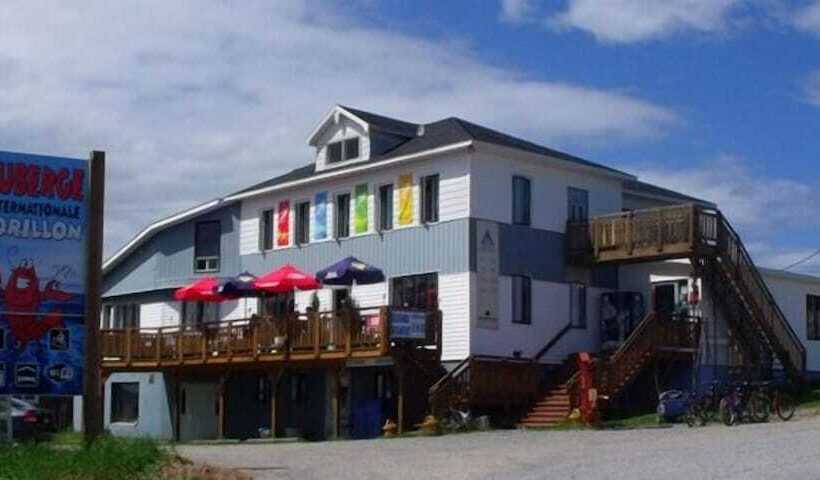 Auberge Internationale Forillon   Hostel