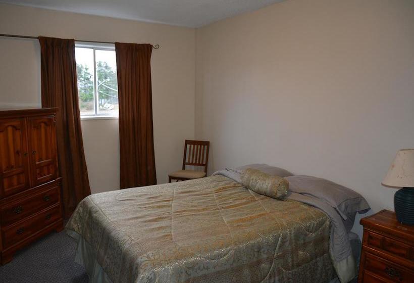 הוסטל North Coast Trail Backpackers Ltd