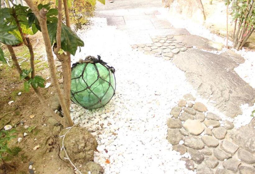 旅馆 Okinawa Minshuku Kariyushi