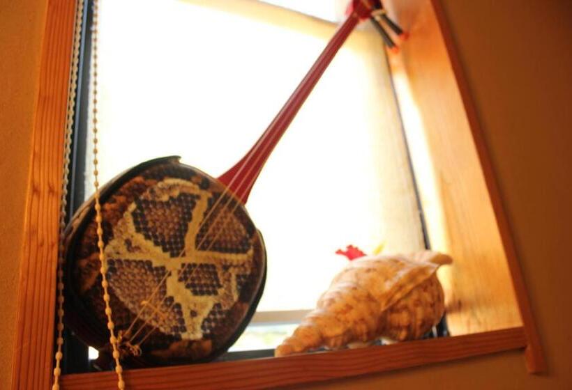 旅馆 Okinawa Minshuku Kariyushi