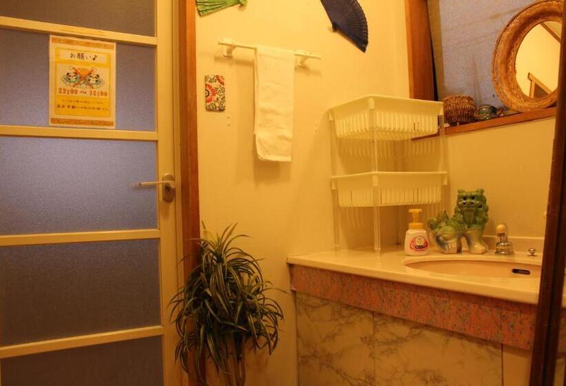 旅馆 Okinawa Minshuku Kariyushi