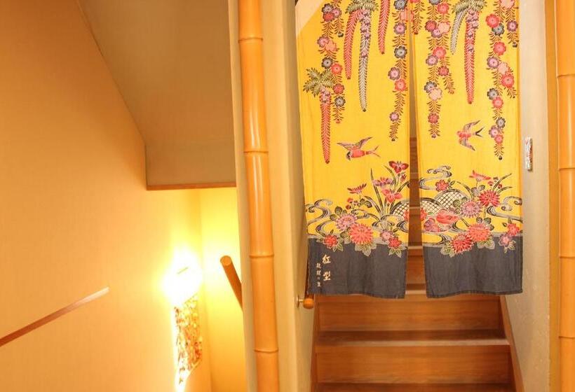 旅馆 Okinawa Minshuku Kariyushi