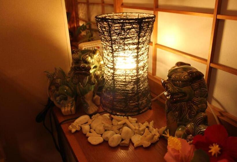 旅馆 Okinawa Minshuku Kariyushi