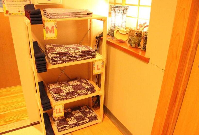 旅馆 Okinawa Minshuku Kariyushi