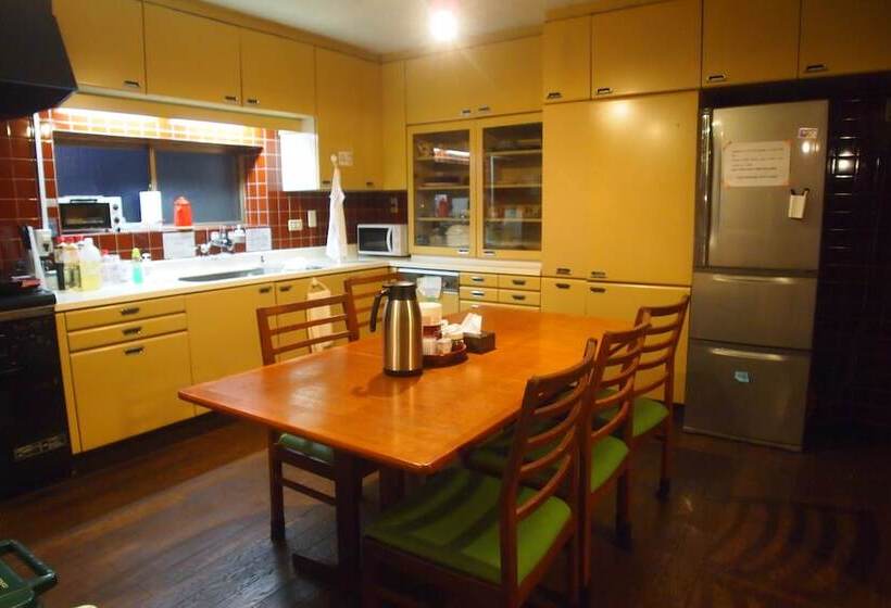 فندق صغير Yuzan Guesthouse