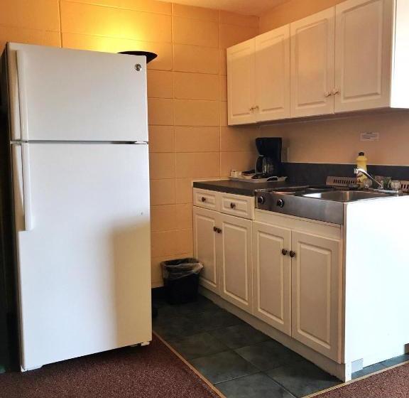 Alpine Lodge Motel & Restaurant