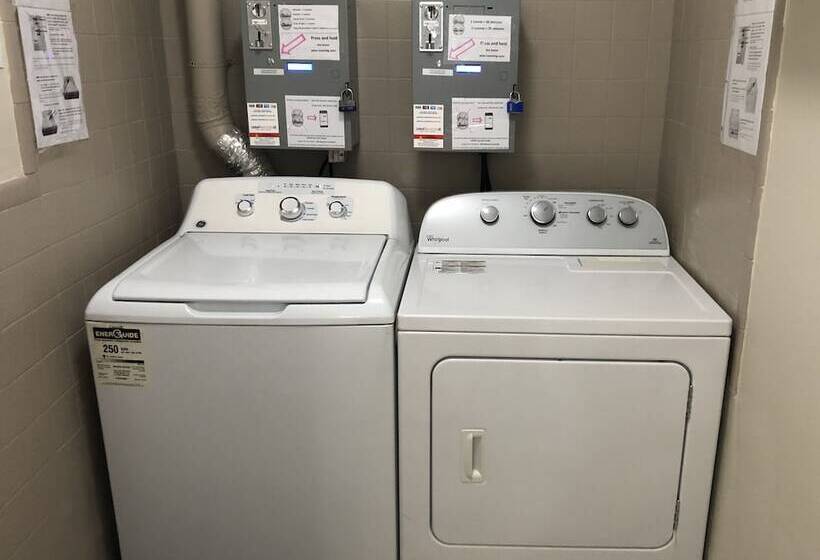 Auberge Restwell Motel