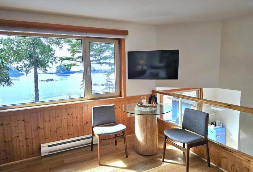 צימר Snug Harbour Inn