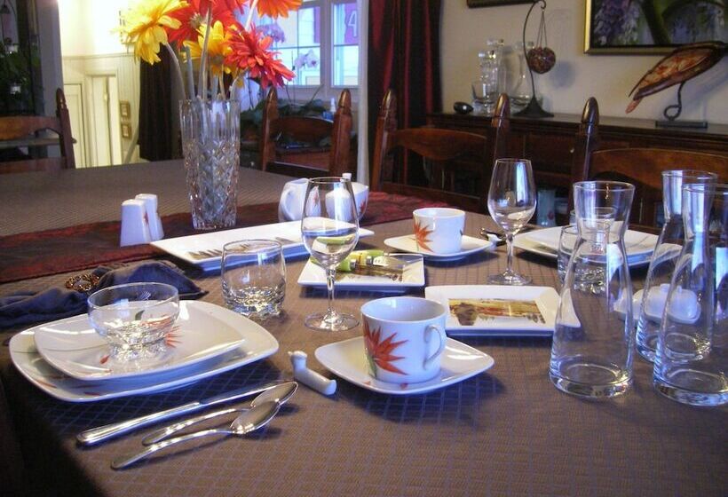 민박 Atelier Galerie Anne Drouin Peinture & Pension