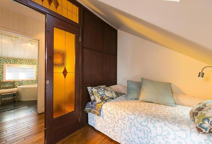 Bed and Breakfast Auberge Des Eaux Vives