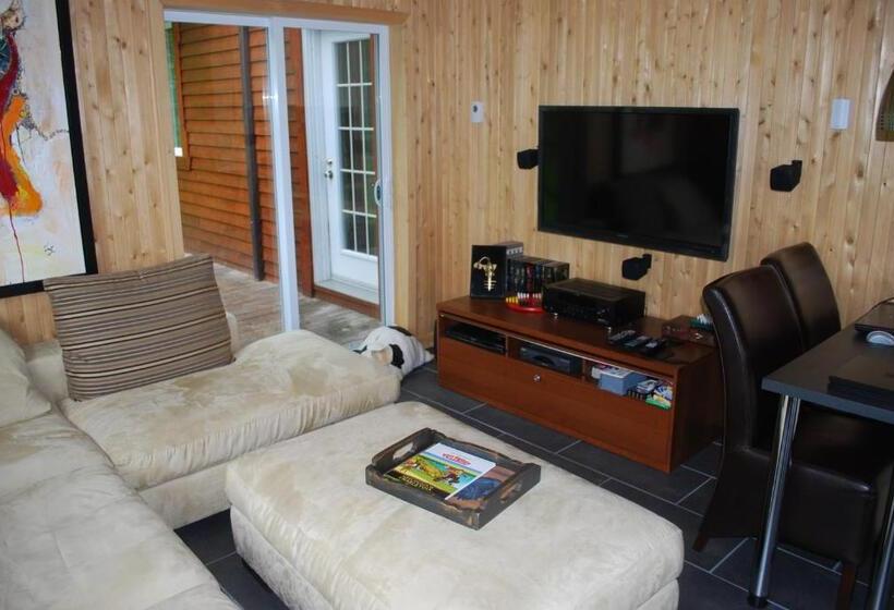 Bed and Breakfast Auberge Des Eaux Vives