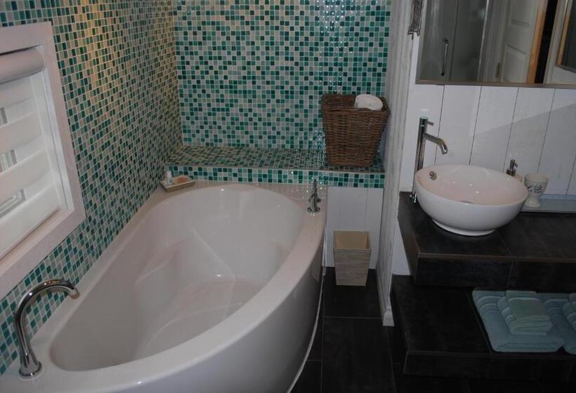 Bed and Breakfast Auberge Des Eaux Vives