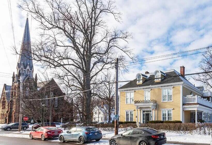 مبيت وإفطار Fitzroy Hall