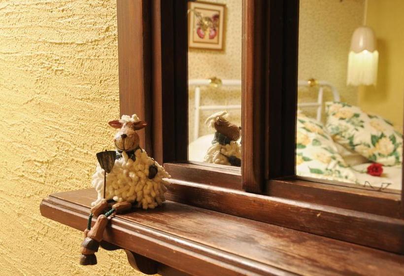 ベッドアンドブレックファースト Gite Noble Queteux