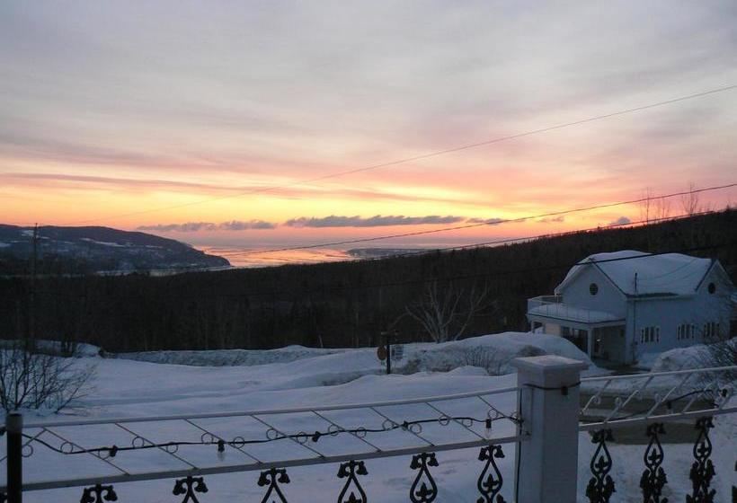 ベッドアンドブレックファースト Gite Noble Queteux