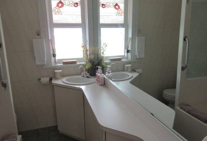 تختخواب و صبحانه Gîte Saint Laurent