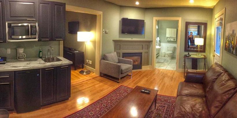 Bed & Breakfast The Hillhurst Inn