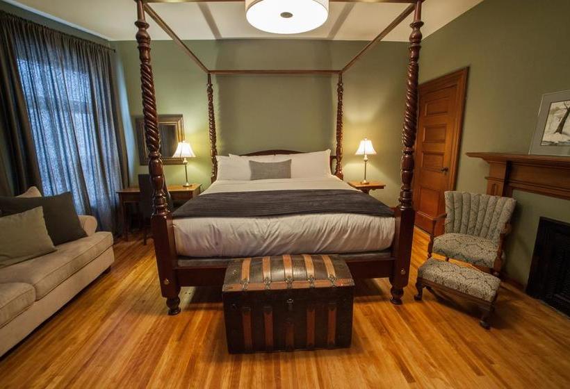 Bed & Breakfast The Hillhurst Inn