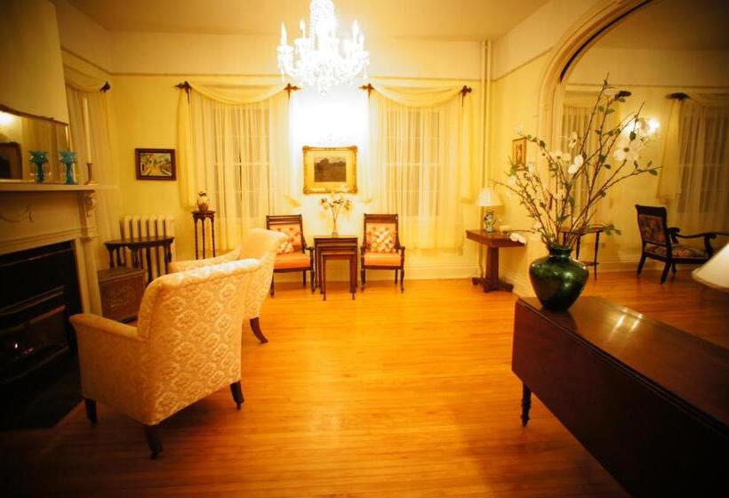 住宿加早餐  Inn On Frederick