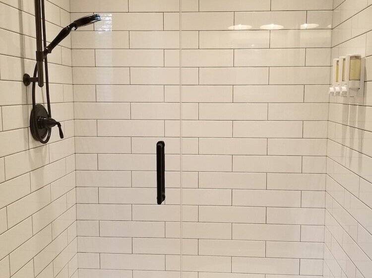 ベッドアンドブレックファースト Lady Macdonald Country Inn