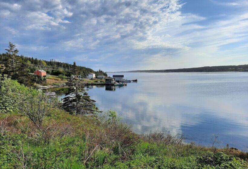 مبيت وإفطار Louisbourg Heritage House