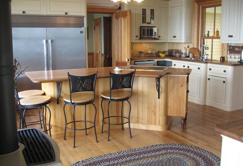 ベッドアンドブレックファースト Magnetic Hill Winery