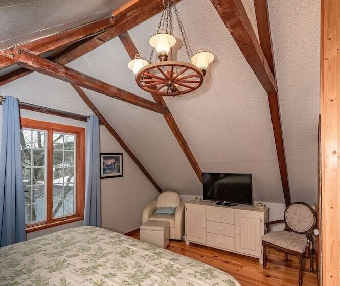 مبيت وإفطار Maison Ancestrale Simard 1852