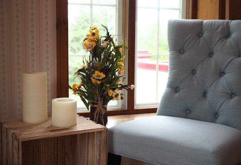 مبيت وإفطار Maison Ancestrale Simard 1852