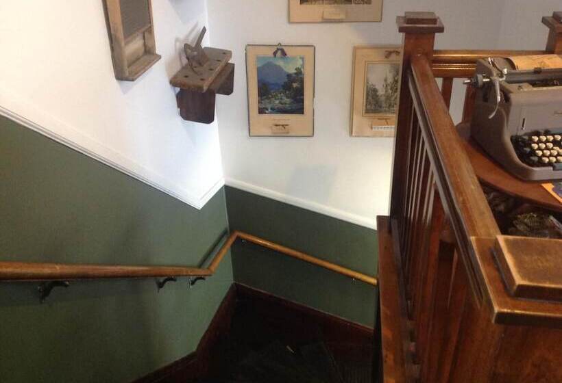 مبيت وإفطار Maison Mckenzie House