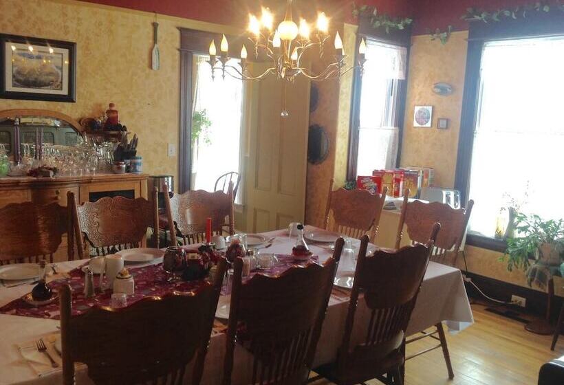 مبيت وإفطار Maison Mckenzie House