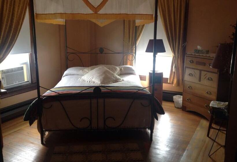 مبيت وإفطار Maison Mckenzie House