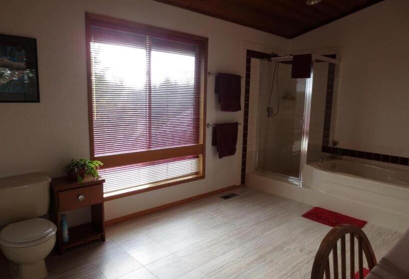 ベッドアンドブレックファースト Moon And Sixpence