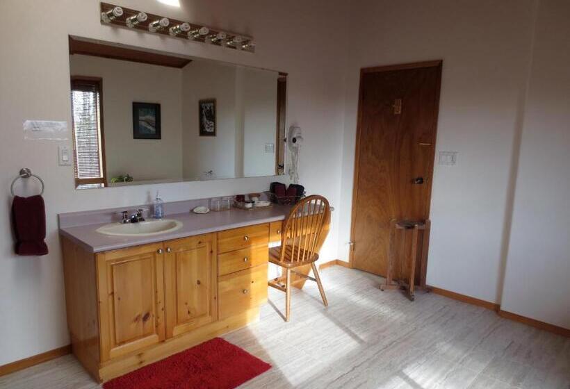 ベッドアンドブレックファースト Moon And Sixpence