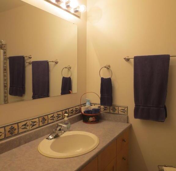 ベッドアンドブレックファースト Moon And Sixpence