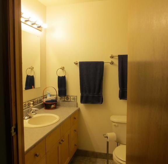 ベッドアンドブレックファースト Moon And Sixpence