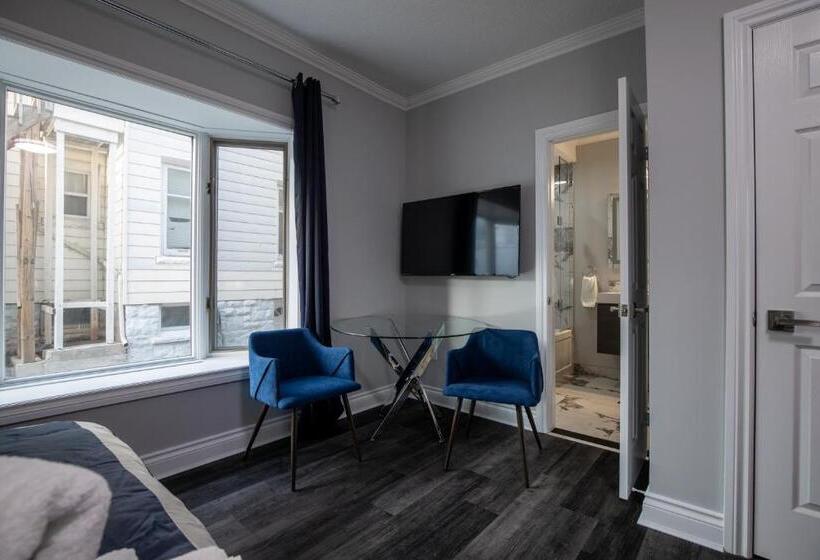 민박 Niagara Luxury Suites